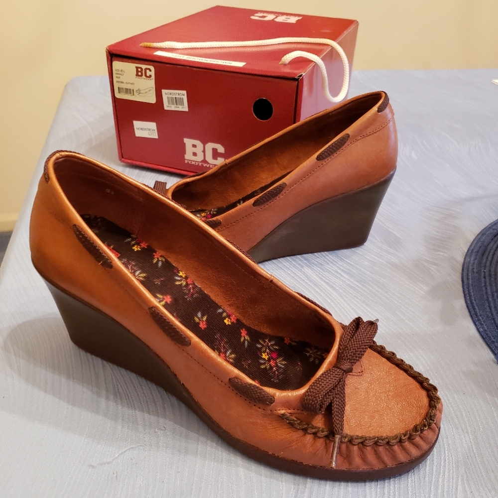 BC FOOTWEAR WOMEN'S LIGHT BROWN WEDGE SHOES